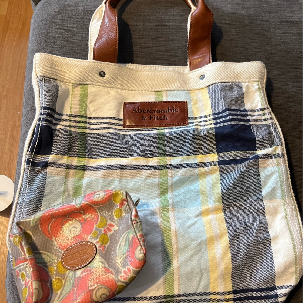 Abercrombie and Fitch Tote/Fossil Make up bag